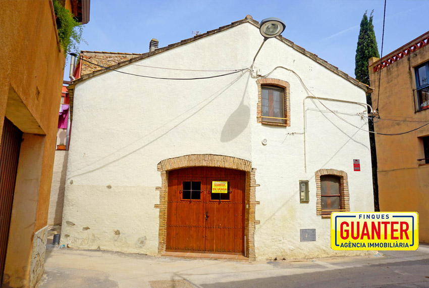 Més informació de VILADAMAT - CARRER MAJOR